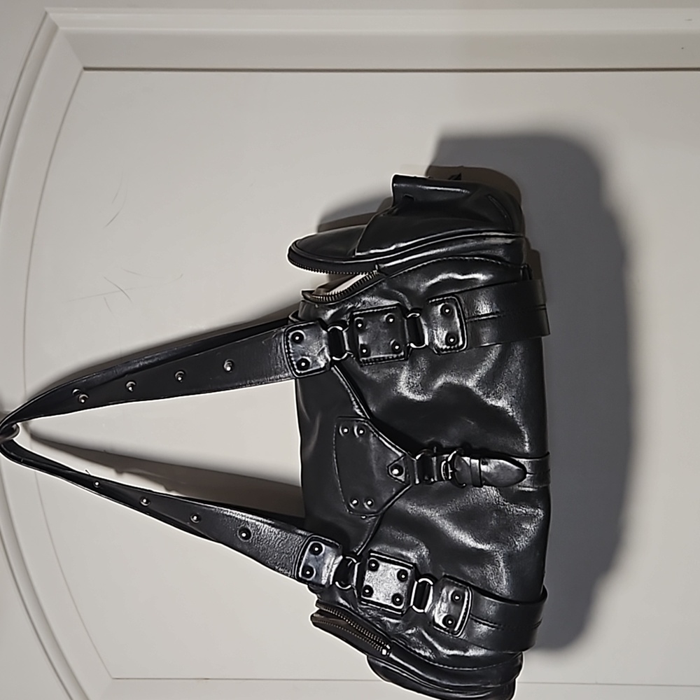 Central Haan black purse